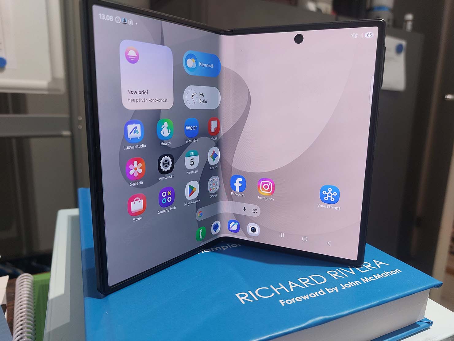 Samsung Galaxy Z Fold8 on pelilaite, trendituote ja näkyvä valinta